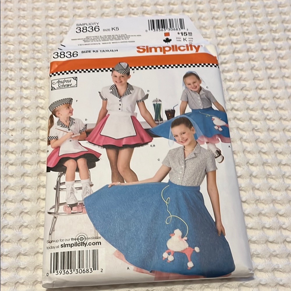 Simplicity Retro Dress Pattern 50’s diner Poodle skirt